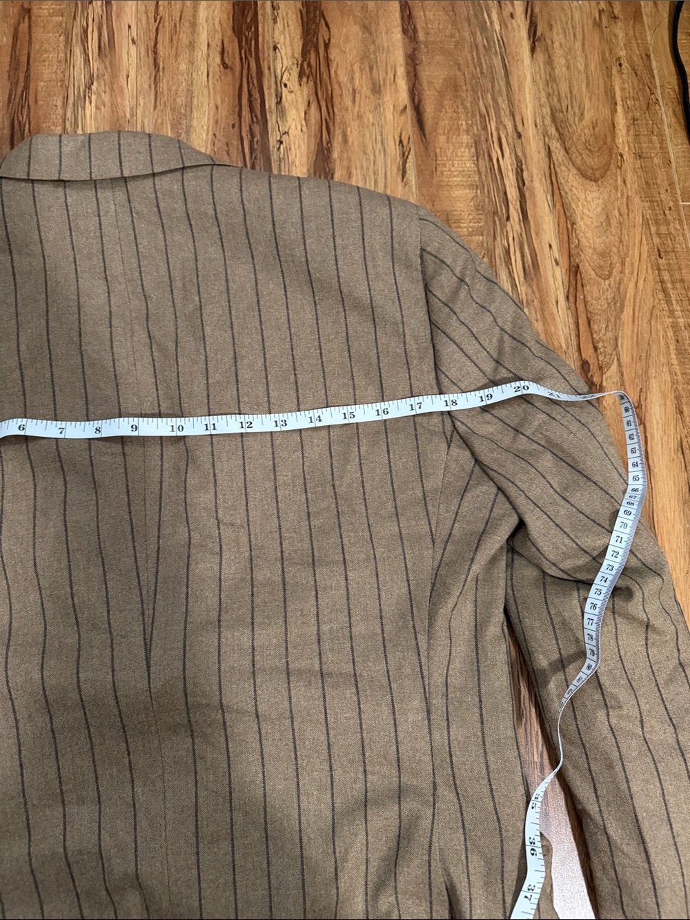 Harry Rosen Men's Tailored Brown Pinstripe Suit with Belted Waist - Picture 5 of 8